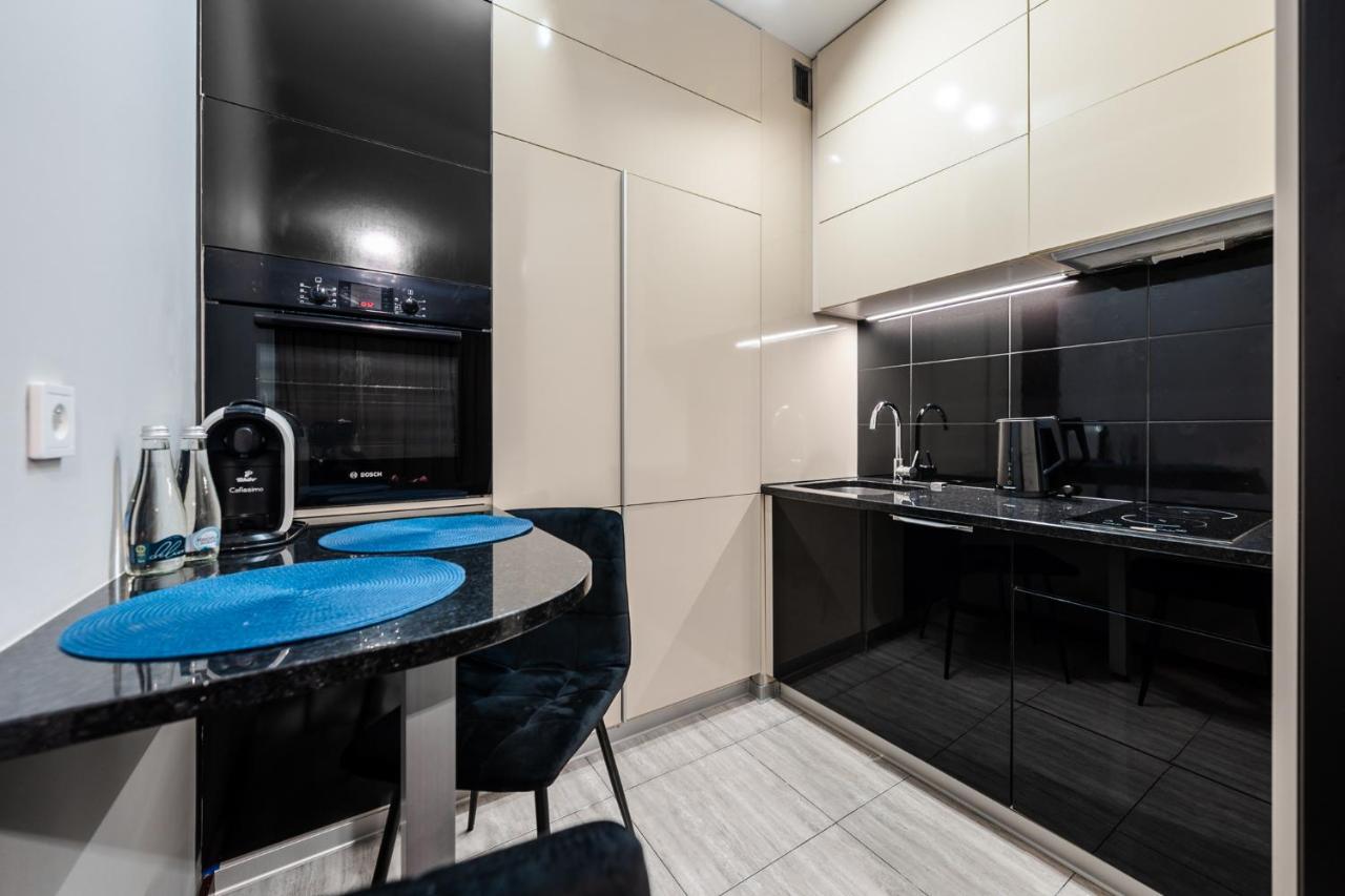 Apartamenty Tespis - Debowe Tarasy คาโตวีตเซ ภายนอก รูปภาพ