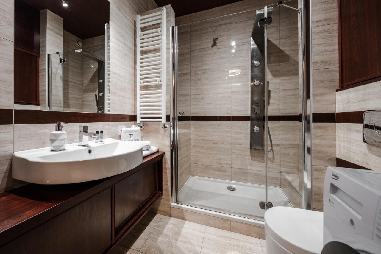 Apartamenty Tespis - Debowe Tarasy คาโตวีตเซ ภายนอก รูปภาพ